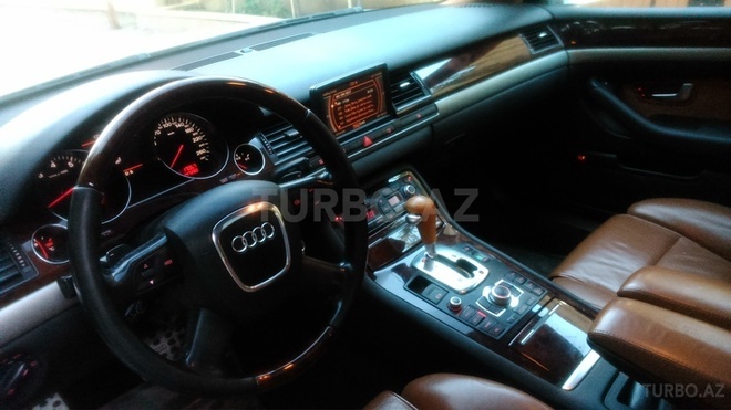 Audi A8 2006, 147,000 km - 3.2 l - Bakı