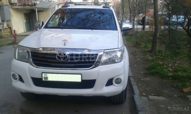 Toyota Hilux 2012, 150,000 km - 2.5 l - Bakı