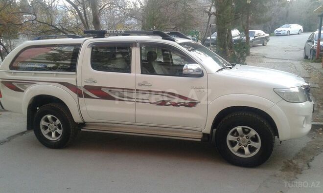 Toyota Hilux 2012, 150,000 km - 2.5 l - Bakı