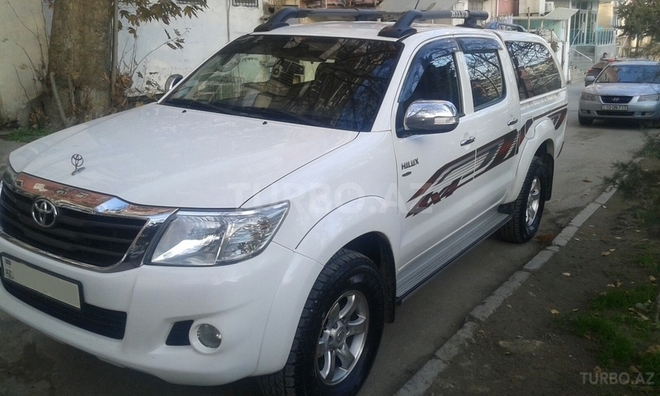 Toyota Hilux 2012, 150,000 km - 2.5 l - Bakı