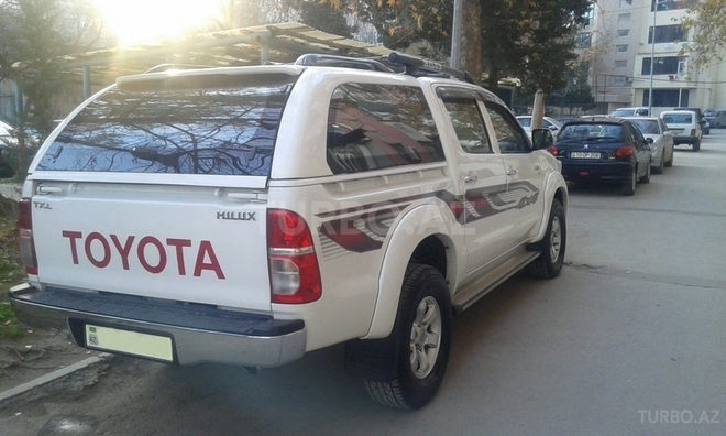 Toyota Hilux 2012, 150,000 km - 2.5 l - Bakı