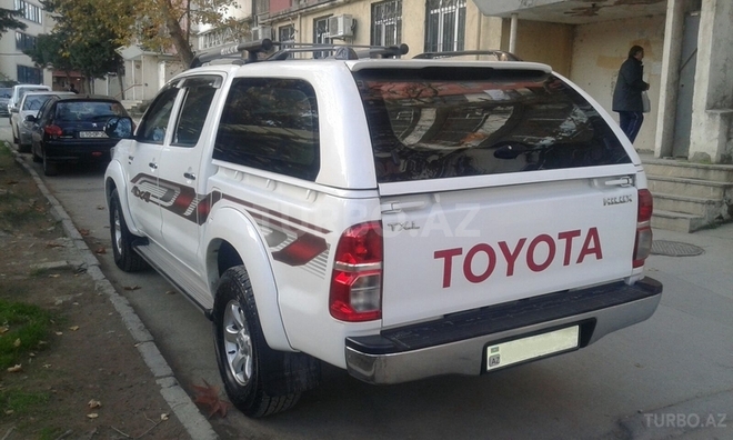 Toyota Hilux 2012, 150,000 km - 2.5 l - Bakı