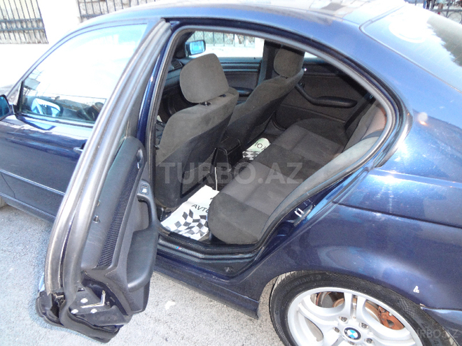 BMW 320 2001, 177,000 km - 2.2 l - Bakı