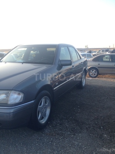 Mercedes C 200 1997, 310,000 km - 2.0 l - Sumqayıt