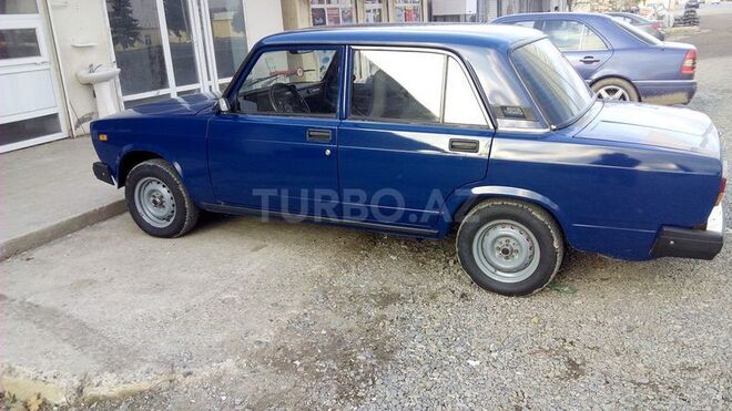 LADA (VAZ) 2107 2009, 90,000 km - 1.6 l - Saatlı