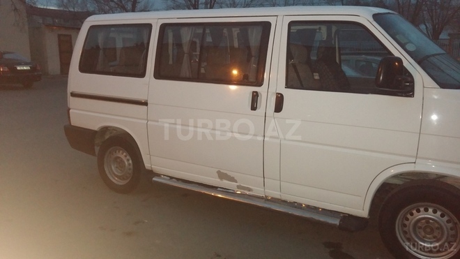 Volkswagen Transporter 1996, 250,000 km - 2.4 л - Saatlı