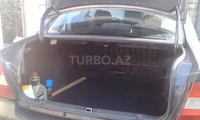 Opel Vectra 1996, 200,000 km - 2.0 l - Sumqayıt