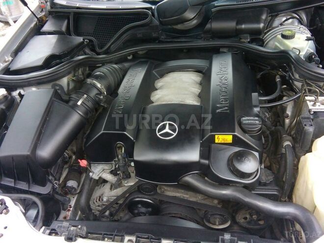 Mercedes E 240 1997, 270,000 km - 2.4 l - Bakı