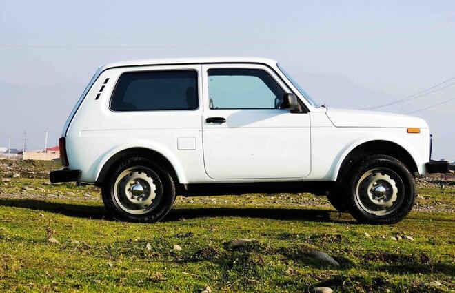 LADA (VAZ) Niva 2014, 18,000 km - 1.7 l - Zaqatala