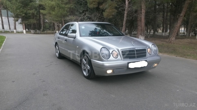 Mercedes E 200 1999, 225,000 km - 2.0 l - Sumqayıt