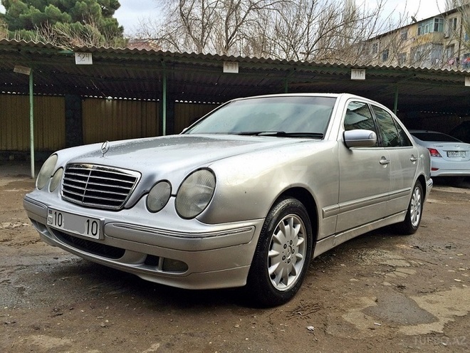 Mercedes E 270 1999, 227,000 km - 2.7 l - Bakı