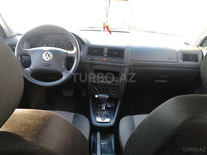 Volkswagen Golf 2001, 158,000 km - 1.6 l - Bakı