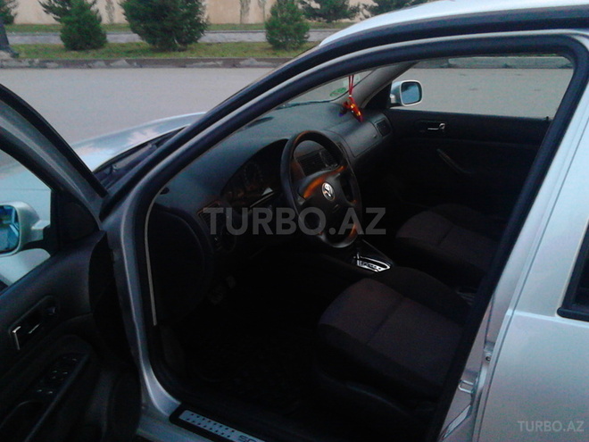 Volkswagen Golf 2001, 158,000 km - 1.6 l - Bakı