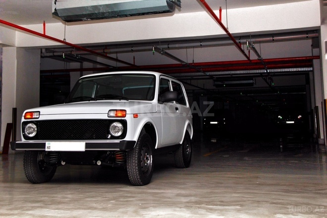 LADA (VAZ) Niva 2015, 2,750 km - 1.7 л - Bakı