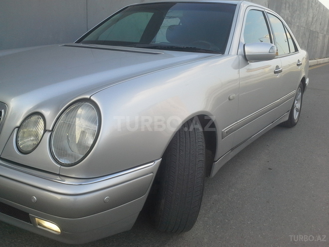 Mercedes E 240 1999, 235,707 km - 2.4 l - Bakı
