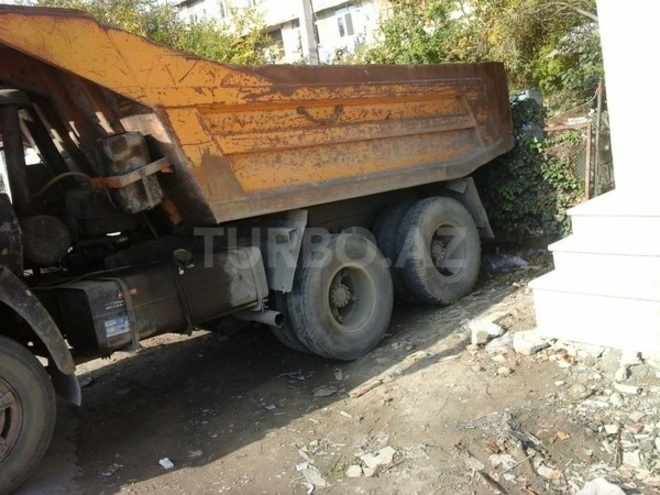 KamAz 55111 1988, 300,000 km - 2.4 l - Bakı
