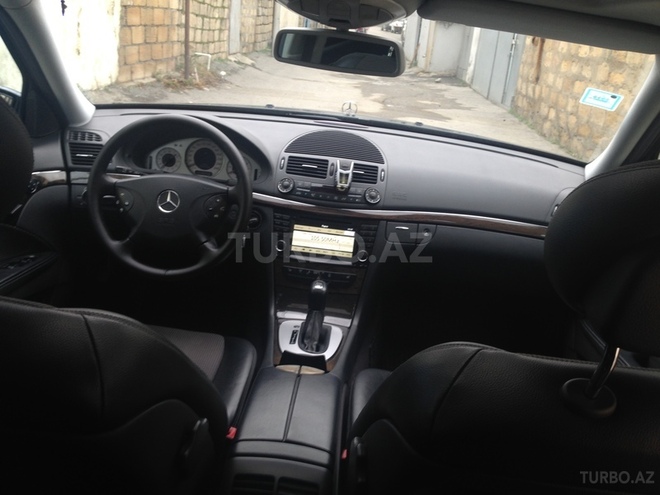 Mercedes E 240 2002, 193,000 km - 2.6 л - Bakı