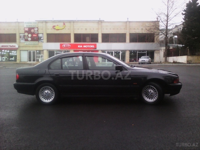 BMW 528 1999, 245,009 km - 2.8 l - Bakı