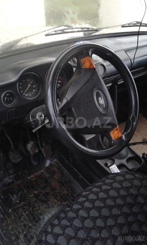 LADA (VAZ) 2106 1985, 270,000 km - 1.6 l - Quba