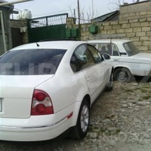 Volkswagen Passat 2003, 179,000 km - 1.8 l - Sabirabad