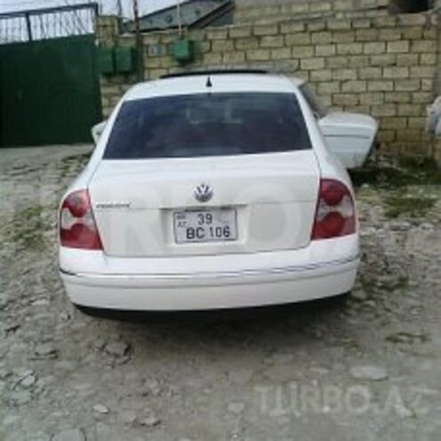 Volkswagen Passat 2003, 179,000 km - 1.8 l - Sabirabad