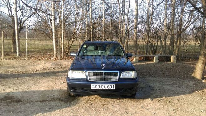 Mercedes C 220 1999, 240,000 km - 1.0 l - Şəmkir