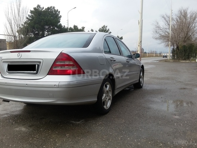 Mercedes C 240 2001, 158,425 km - 2.4 l - Bakı