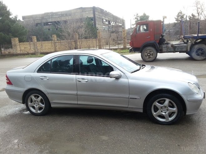 Mercedes C 240 2001, 158,425 km - 2.4 l - Bakı