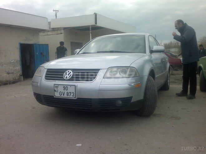 Volkswagen Passat 2001, 150,000 km - 1.8 л - Saatlı