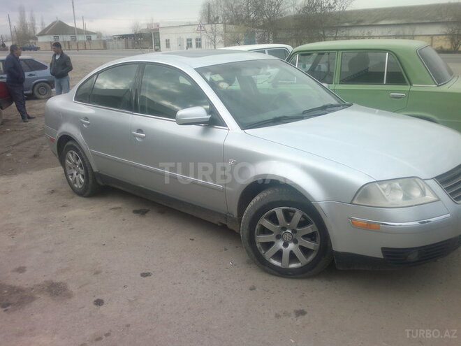Volkswagen Passat 2001, 150,000 km - 1.8 л - Saatlı