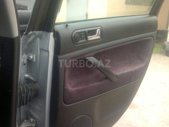 Volkswagen Passat 2001, 150,000 km - 1.8 л - Saatlı