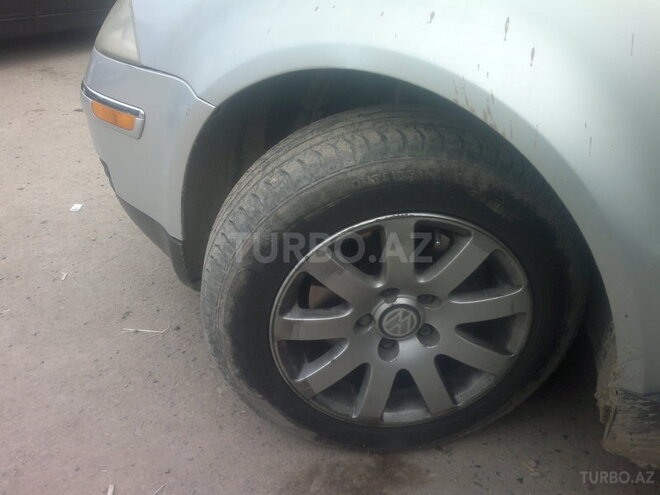 Volkswagen Passat 2001, 150,000 km - 1.8 л - Saatlı