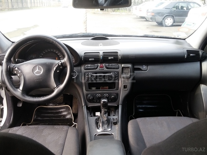 Mercedes C 240 2001, 158,425 km - 2.4 l - Bakı