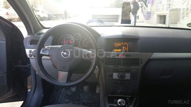 Opel Astra 2006, 305,000 km - 1.9 л - Bakı