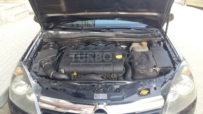 Opel Astra 2006, 305,000 km - 1.9 л - Bakı