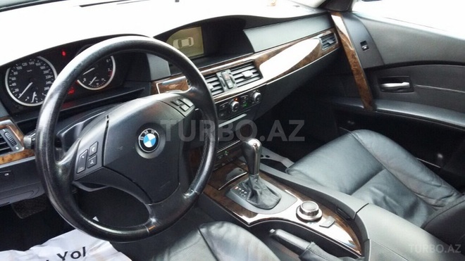 BMW 525 2006, 110,000 km - 2.5 л - Bakı