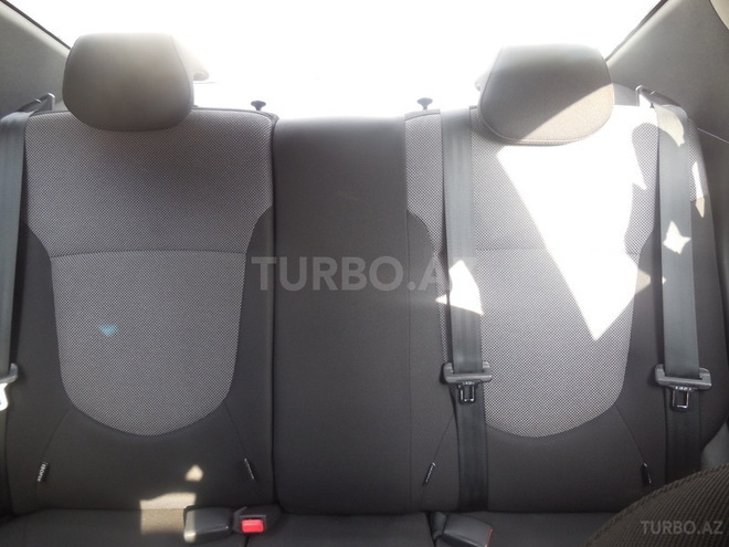 Hyundai Accent 2012, 80,000 km - 1.6 l - Bakı