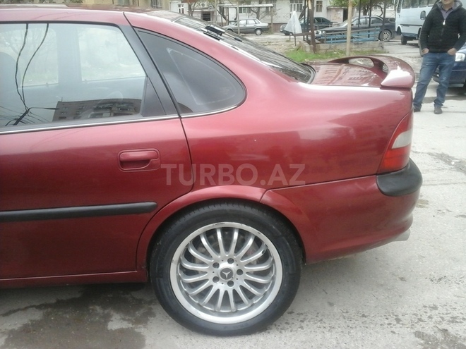Opel Vectra 1997, 20,000 km - 2.5 l - Sumqayıt
