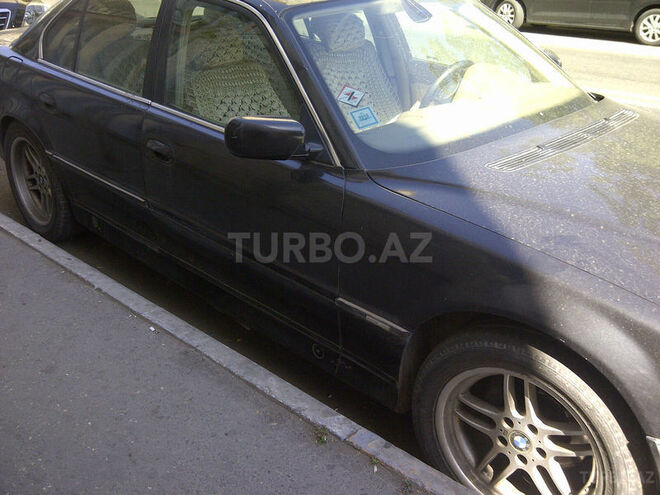 BMW 735 1996, 2,930,000 km - 1.4 l - Bakı