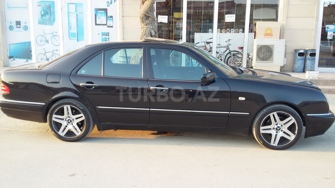 Mercedes E 220 1998, 120,000 km - 2.2 l - Şabran