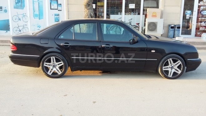 Mercedes E 220 1998, 120,000 km - 2.2 l - Şabran