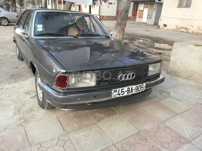 Audi  1988, 88,000 km - 2.0 l - Mingəçevir