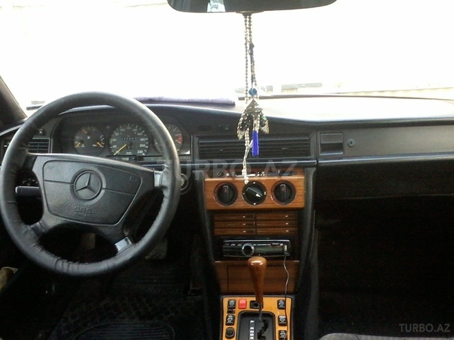 Mercedes 190 1992, 248,550 km - 2.0 l - Bakı