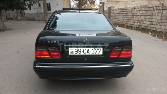 Mercedes E 280 2000, 210,000 km - 2.8 l - Bakı