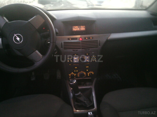 Opel Astra 2006, 152,000 km - 1.9 l - Bakı