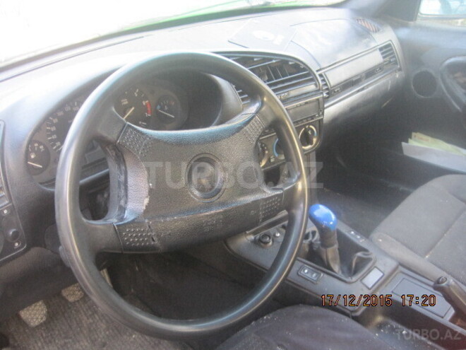 BMW 318 1993, 250,000 km - 1.6 l - Xaçmaz