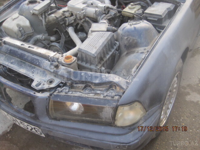 BMW 318 1993, 250,000 km - 1.6 l - Xaçmaz