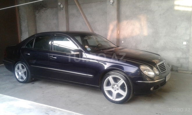 Mercedes E 220 2003, 200,000 km - 2.2 l - Şəki