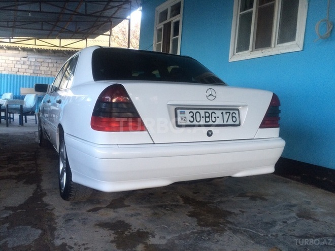 Mercedes C 200 1994, 280,000 km - 2.0 л - İmişli
