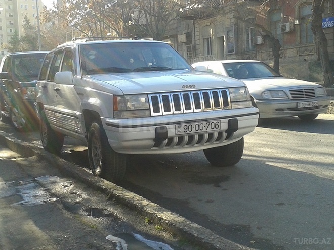 Jeep Grand Cherokee 1995, 255,000 km - 3.6 л - Bakı